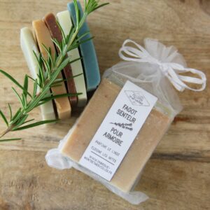 Les p&rsquo;tits fagots senteur d&rsquo;armoire – 100g