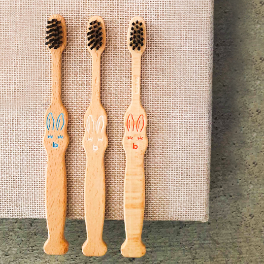 Brosse à dent bois ENFANT Bioseptyl – Image 2